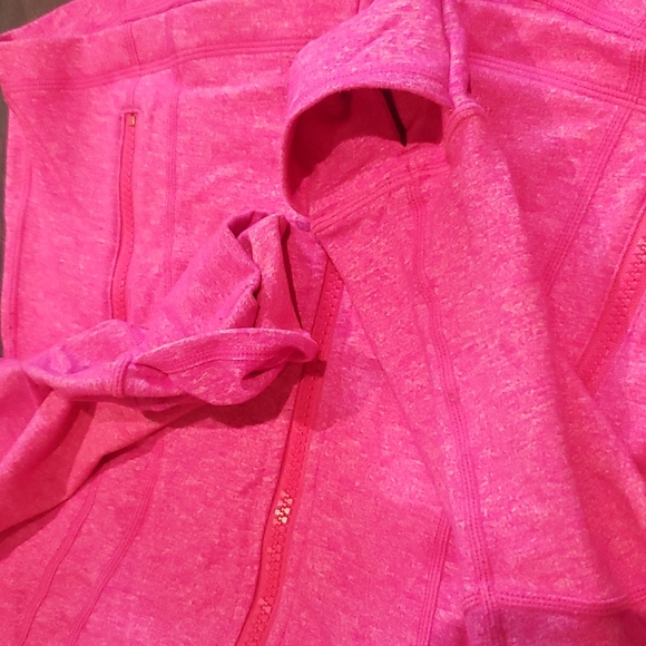 Lululemon vibrant pink zip sweater - Picture 4 of 7